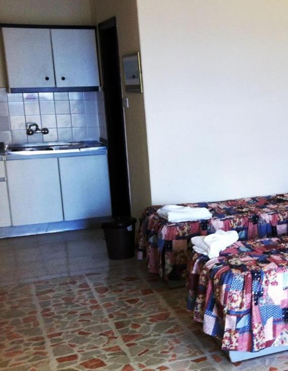 קאורה Clover Holiday Complex חדר תמונה